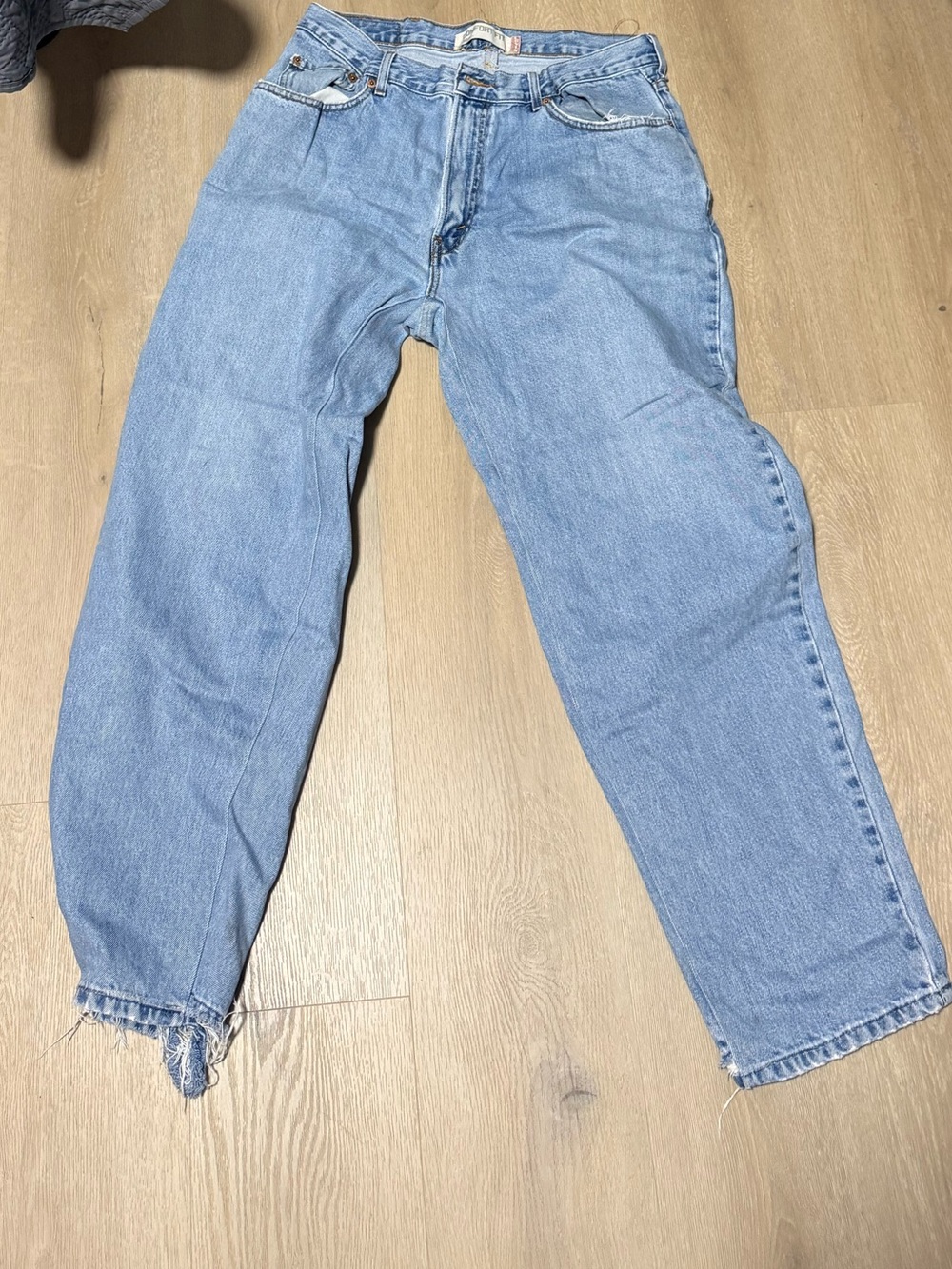 Levi's Light Blue Relaxed Fit Men's Jeans